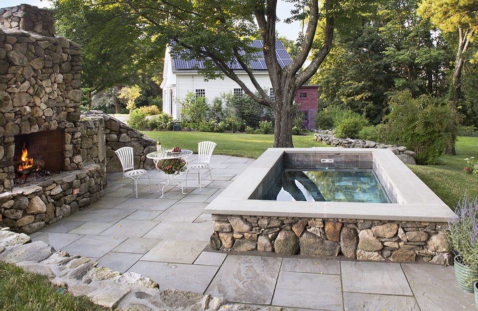 patio soake pool<br />
